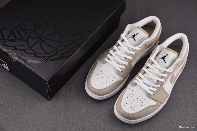 FB7168-121 Red Jordan Rattan Sail University 1 Low SE 1123